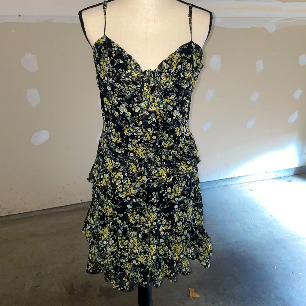 Lulus tie front flower print dress